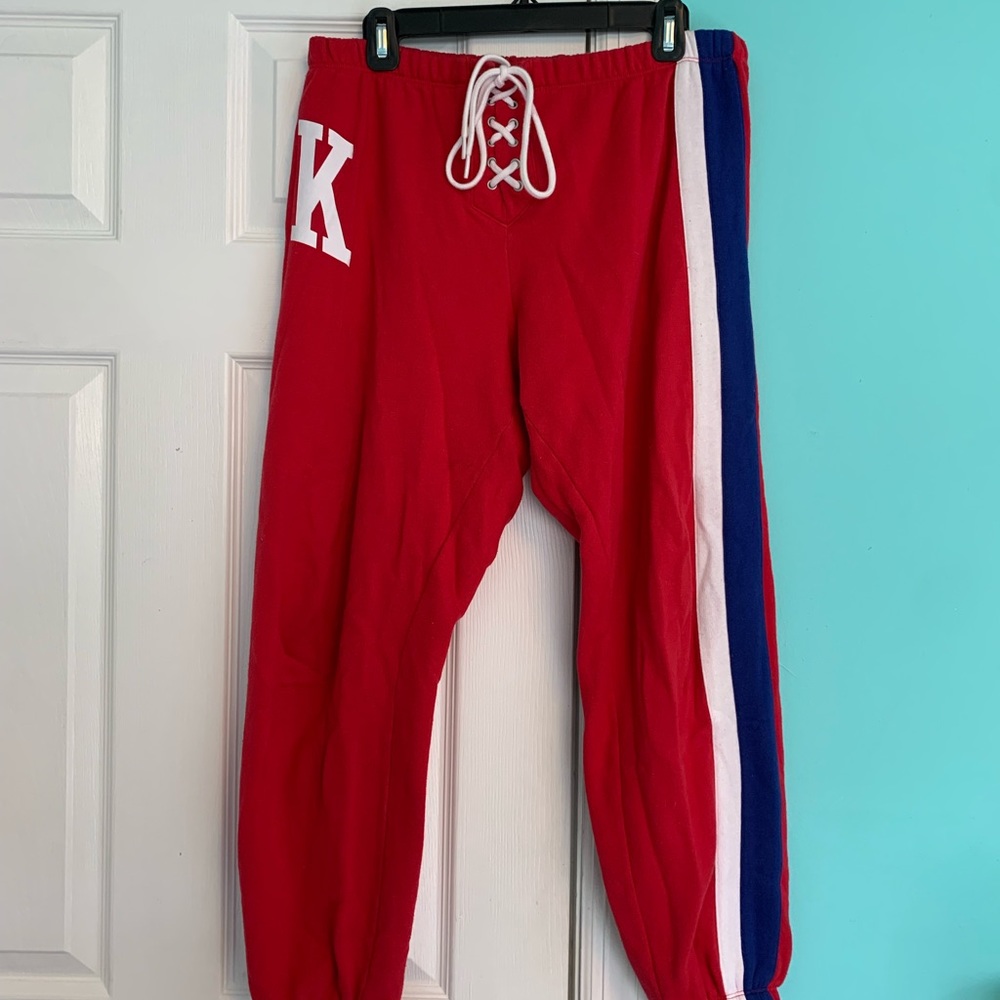 pink vs red sweatpants
